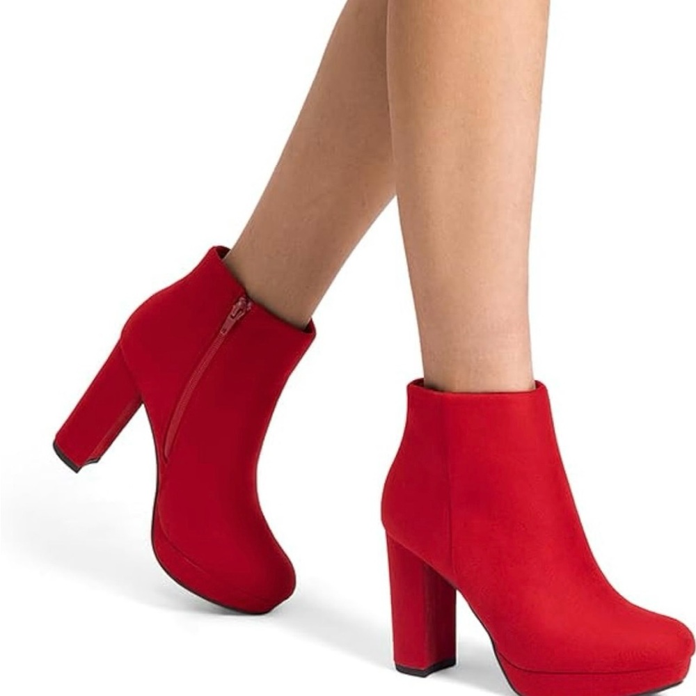 NWOT Dream Pairs Stomp High Heels Red Suede Ankle Boots